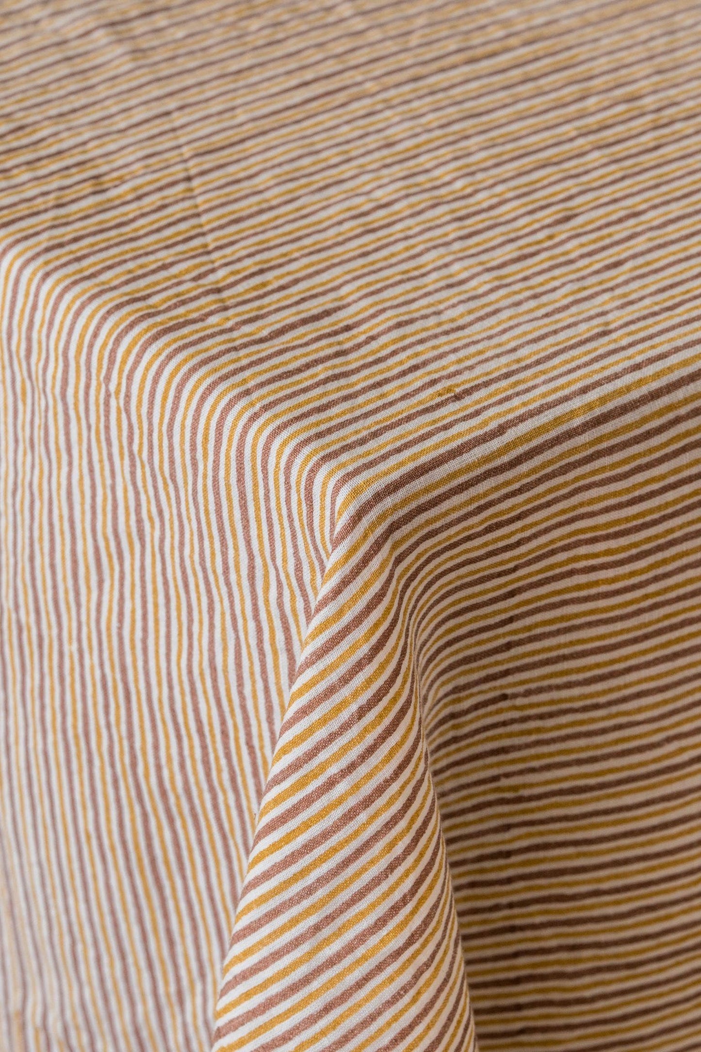 Striped Sova Linen Tablecloth – Formal Dining