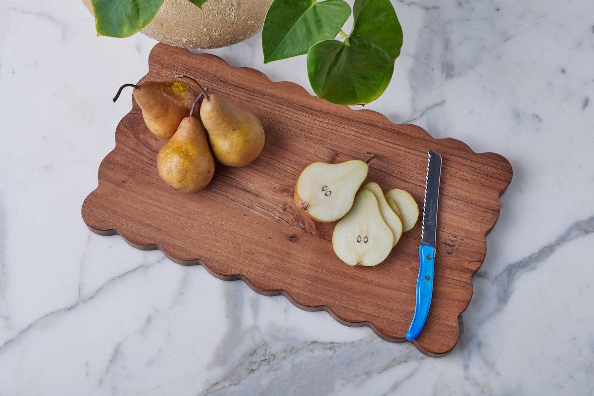 Scalloped Cutting Board, Medium Rectangle Plank