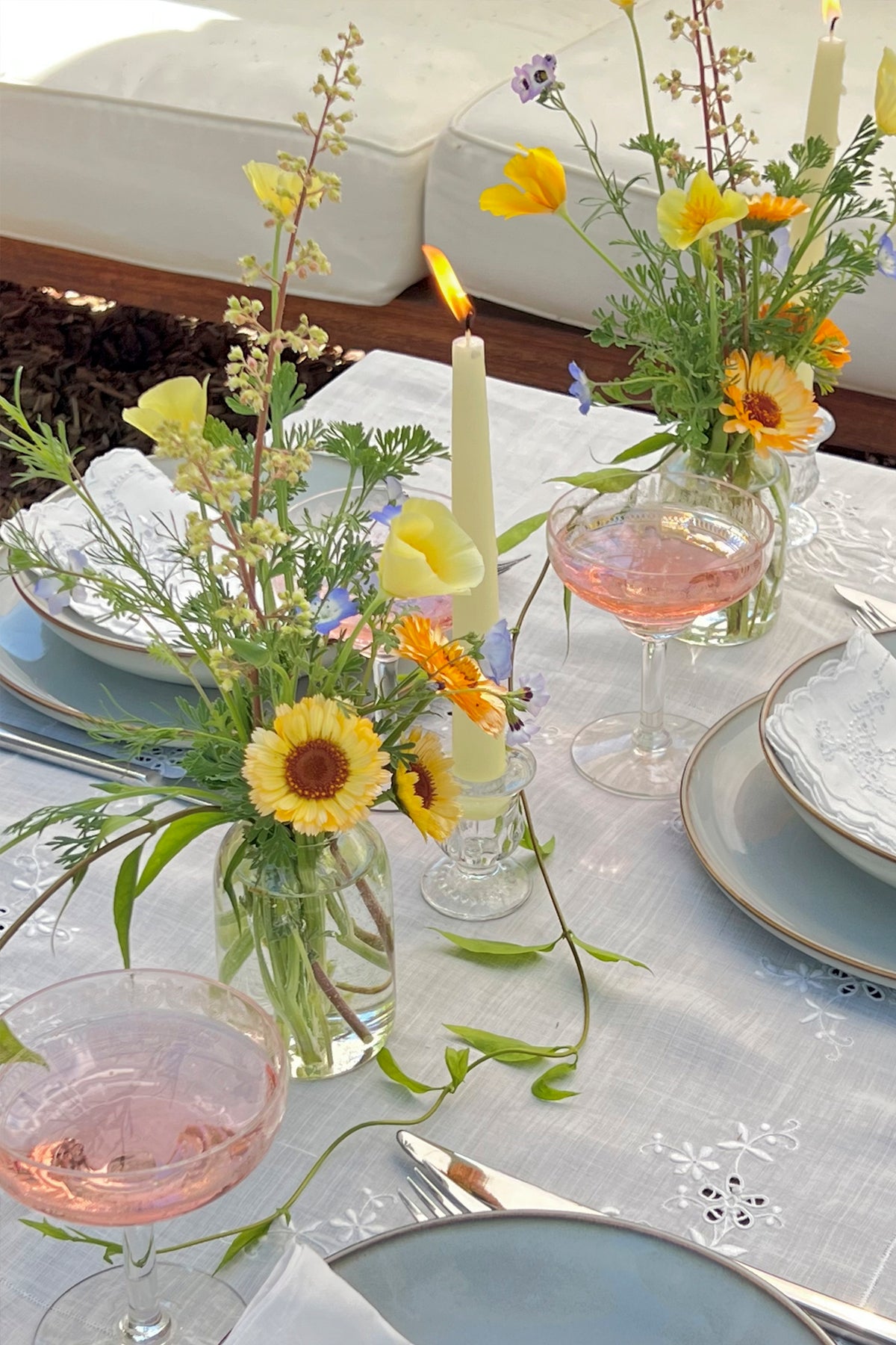 Workshop: Holiday Bud Vase Table Arrangements